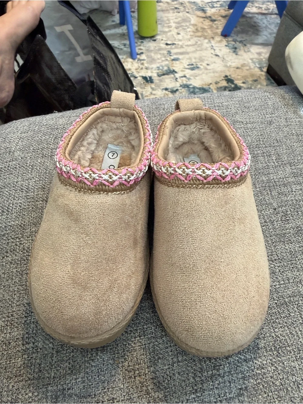Olivia & Kate Tan Mule platform Slip-On fur lined with Pink Braided Trim size 7